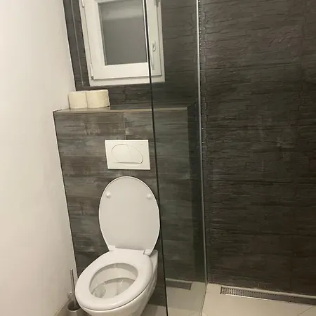 Apartment Mario